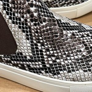 Shoes Sneakers